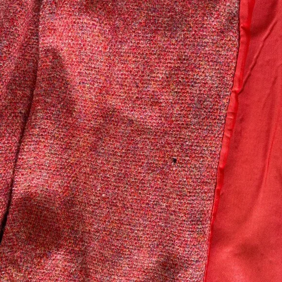 Vintage Cranberry Wool Tweed Weave Coat with Bakelite-Look Buttons Medium - Picture 11 of 16